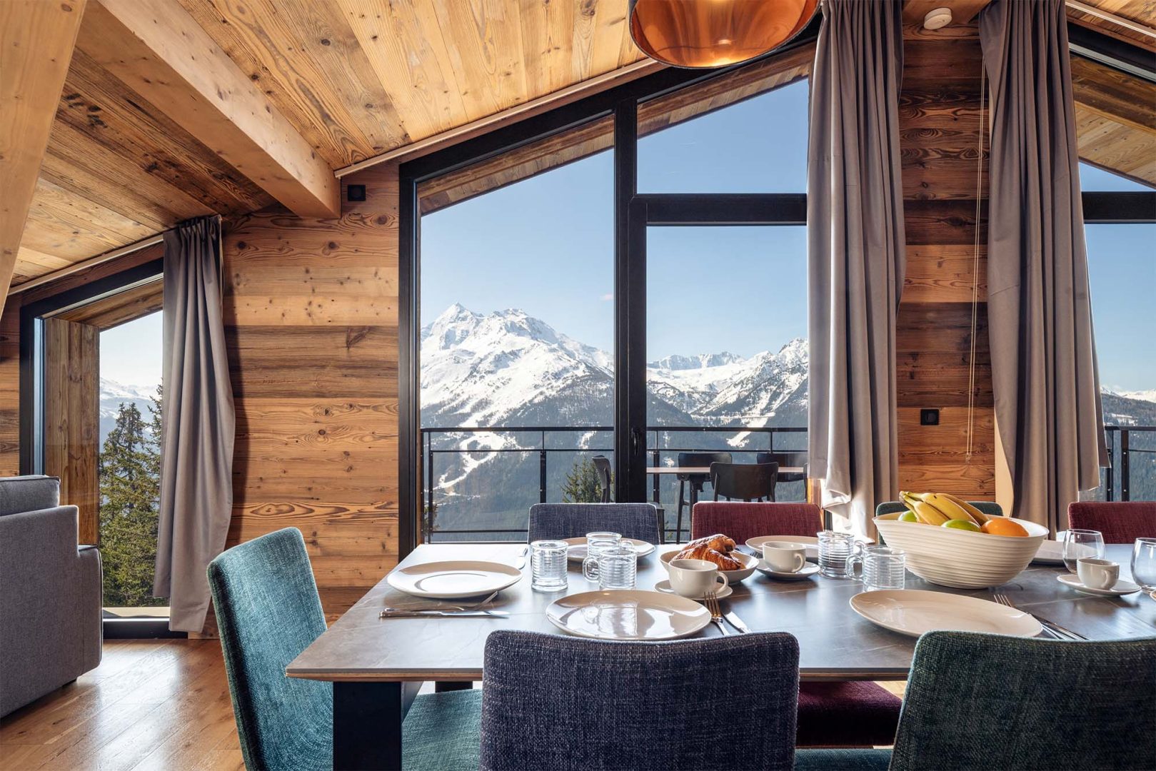 Séjour avec vue sur les montagnes de la Rosière