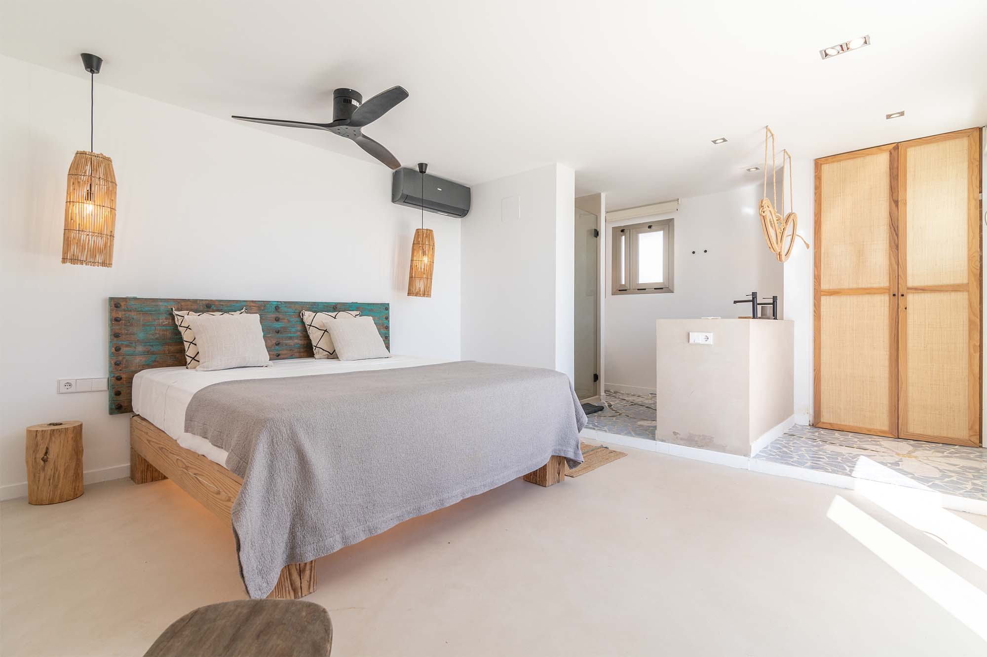 Bedroom of the Roca Llisa Villa